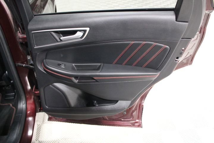 Used 2021 Ford Edge ST-Line image 26