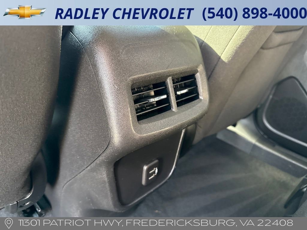 Used 2023 Chevrolet Equinox LS w/ Midnight Edition image 13