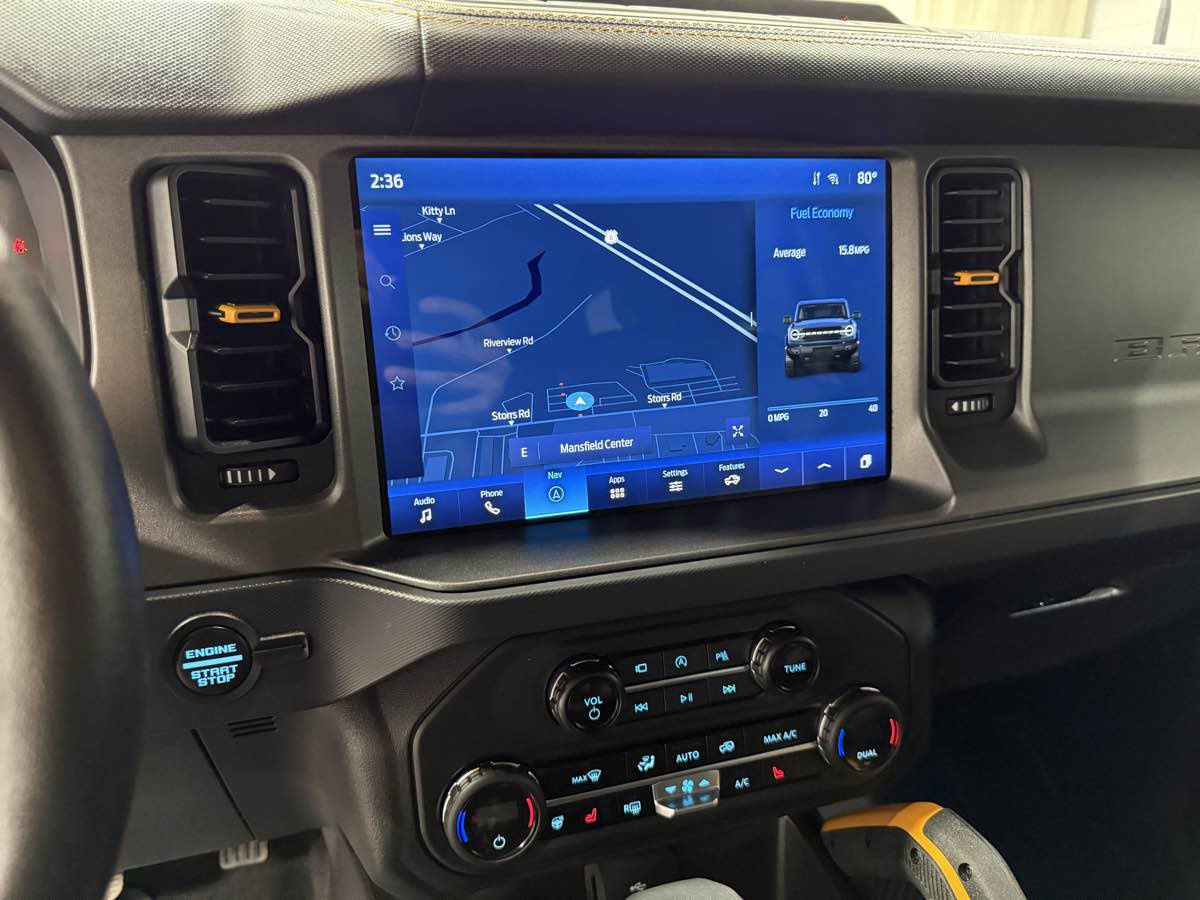 Used 2024 Ford Bronco Badlands image 13