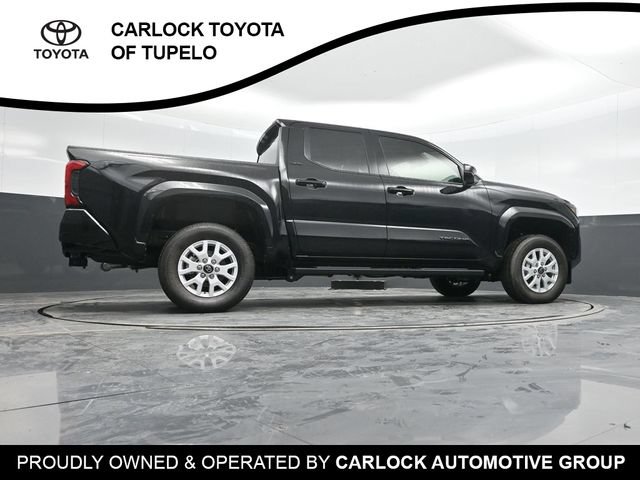 Used 2025 Toyota Tacoma SR5 AWD/4WD image 30