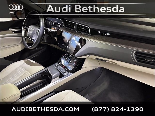 Certified 2024 Audi Q8 e-tron Premium Plus w/ Premium Plus Package AWD/4WD image 11