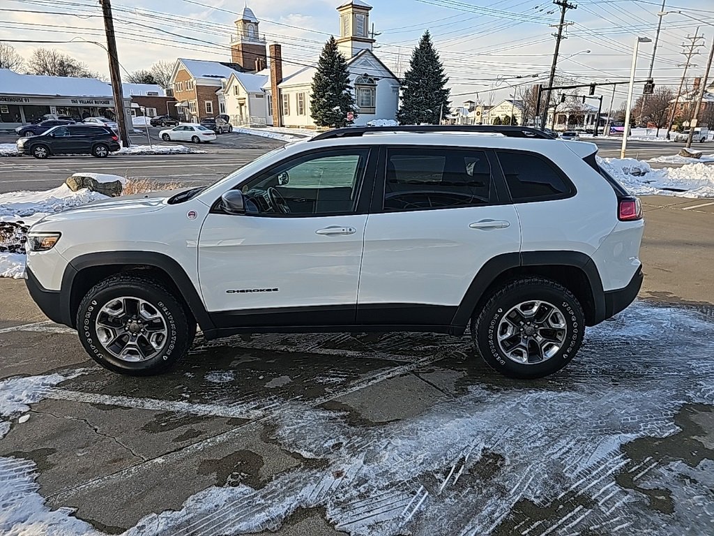 Used 2019 Jeep Cherokee Trailhawk w/ Comfort/Convenience Group image 11
