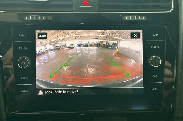 Used 2018 Volkswagen GTI SE w/ SE Leather Package image 23