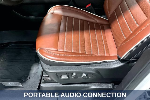 Used 2024 GMC Yukon XL Denali Ultimate AWD/4WD image 25