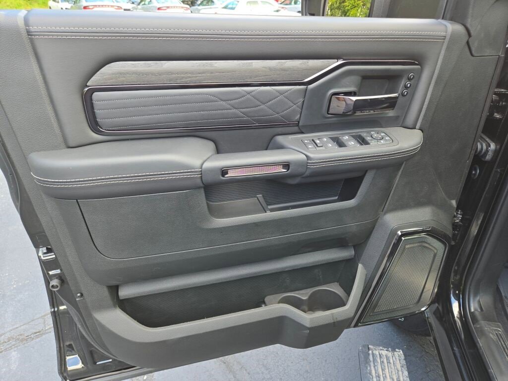 New 2026 RAM 2500 Limited image 30