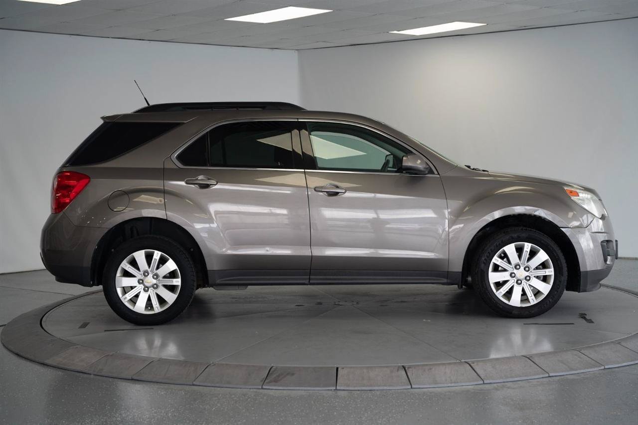 Used 2011 Chevrolet Equinox LT w/ Driver Convenience Package AWD/4WD image 8