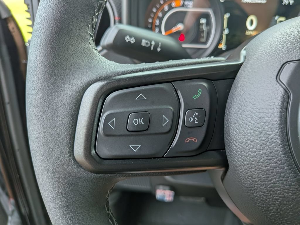 Used 2026 Jeep Wrangler Unlimited Rubicon AWD/4WD image 13