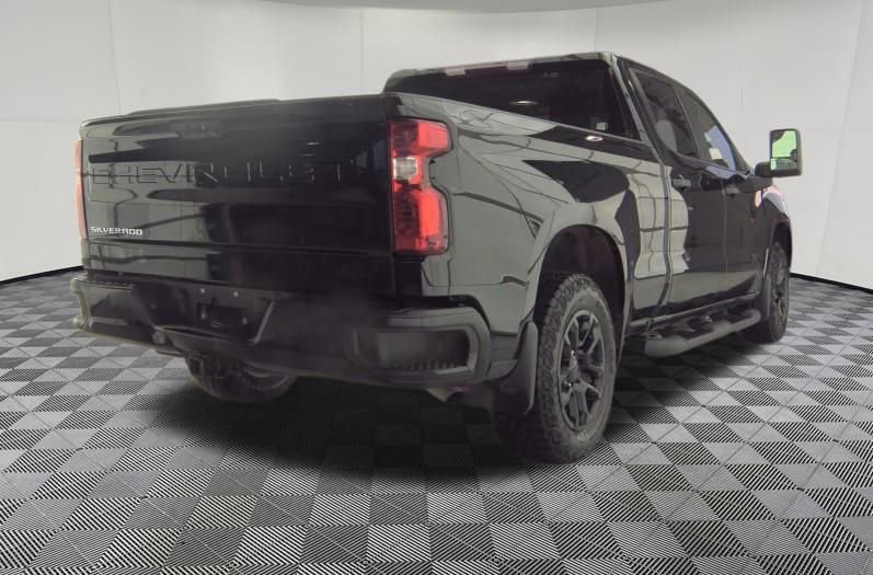 Used 2023 Chevrolet Silverado 1500 W/T w/ WT Value Package AWD/4WD image 3