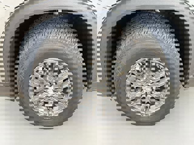 Used 2025 GMC Acadia Elevation image 36