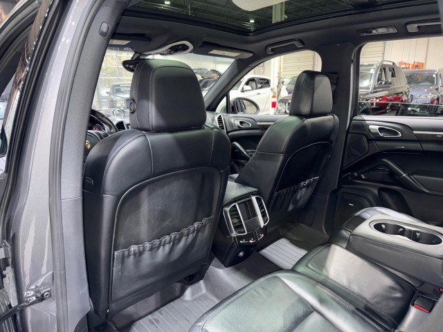 Used 2012 Porsche Cayenne S w/ Premium Pkg Plus image 55