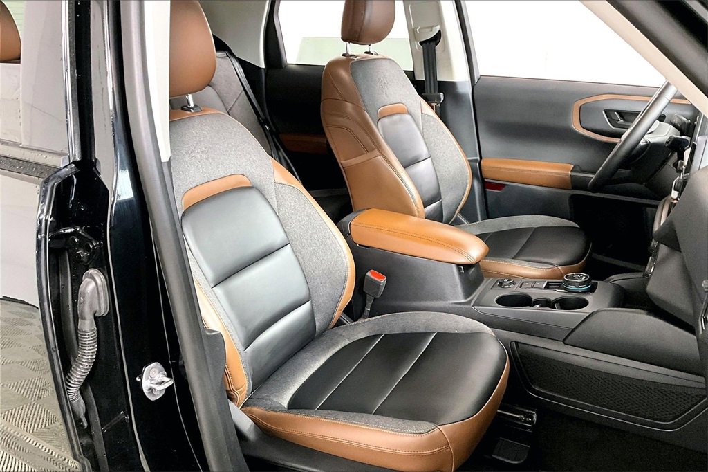 Used 2024 Ford Bronco Sport Outer Banks image 7