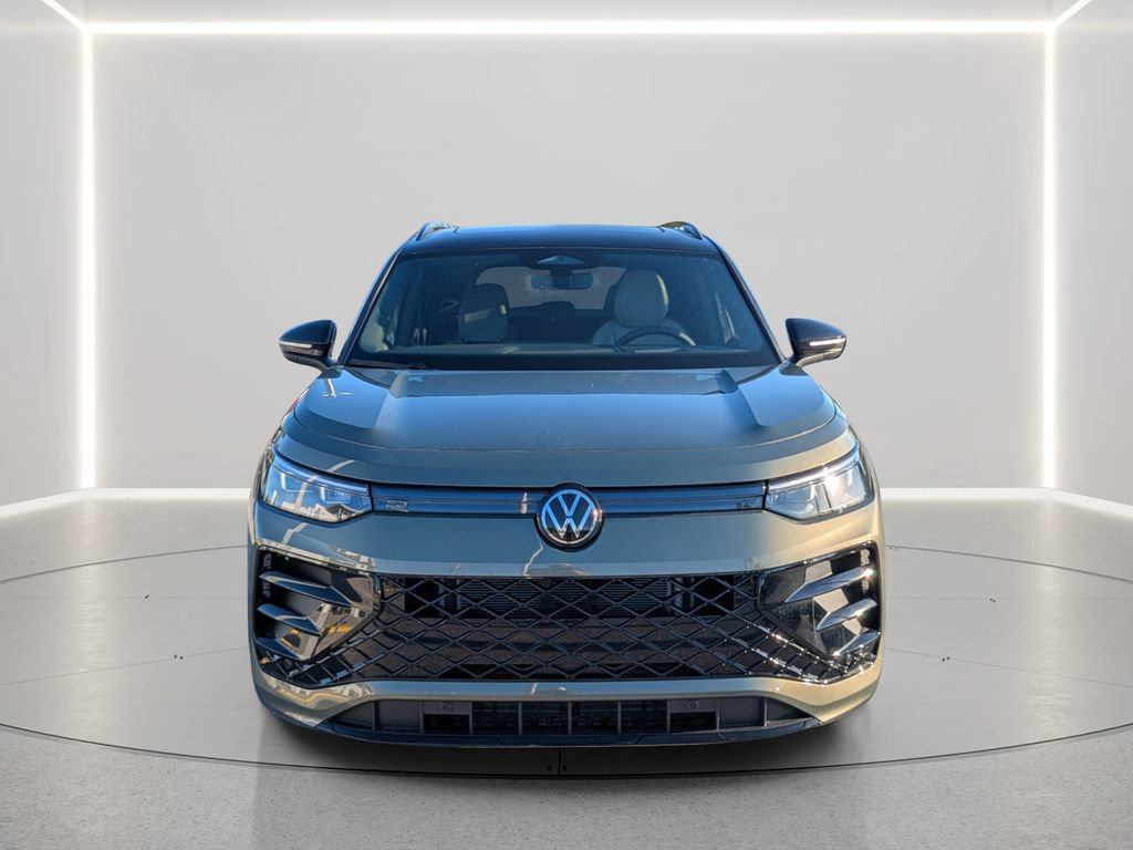 New 2026 Volkswagen Tiguan SE R-Line FWD image 6