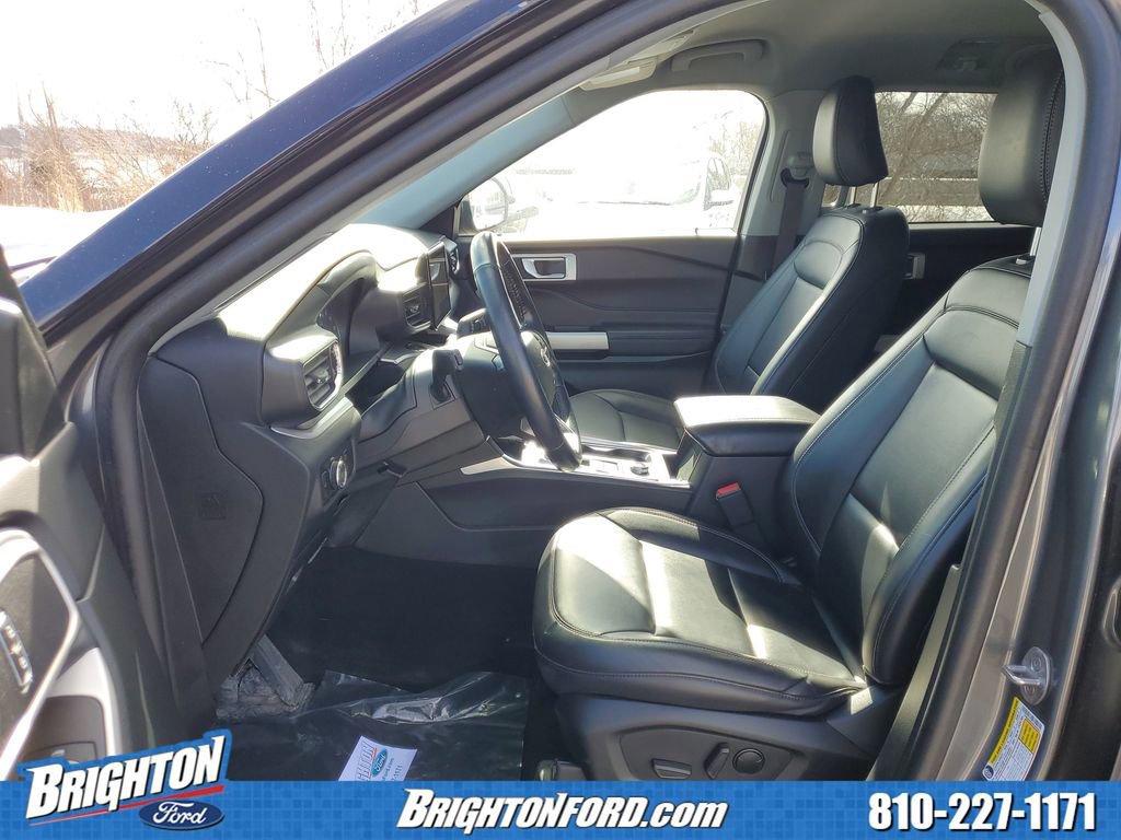 Used 2023 Ford Explorer XLT w/ Equipment Group 202A image 10