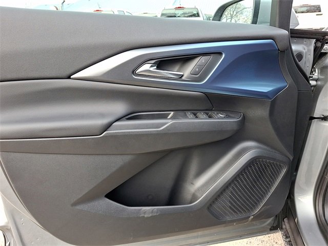 New 2026 Chevrolet Equinox EV LT image 8