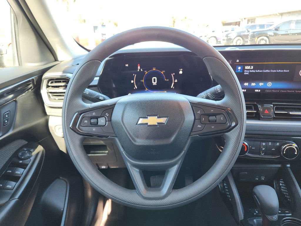 Used 2025 Chevrolet TrailBlazer LT image 13