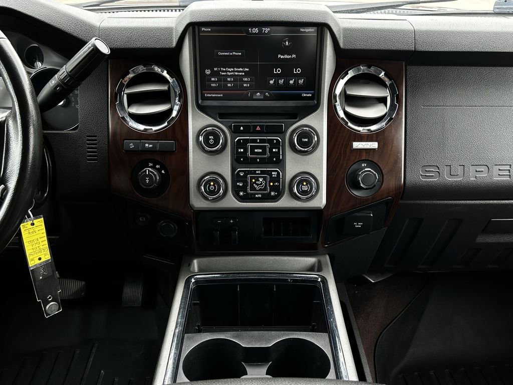 Used 2016 Ford F250 Lariat w/ Lariat Interior Package AWD/4WD image 19
