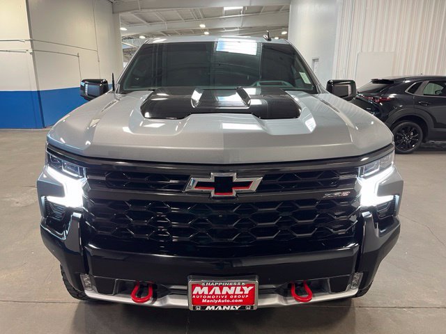 Used 2023 Chevrolet Silverado 1500 ZR2 w/ Technology Package AWD/4WD image 8