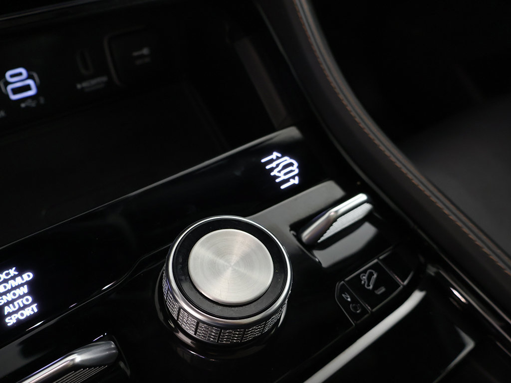 Used 2023 Jeep Grand Cherokee Summit AWD/4WD image 68