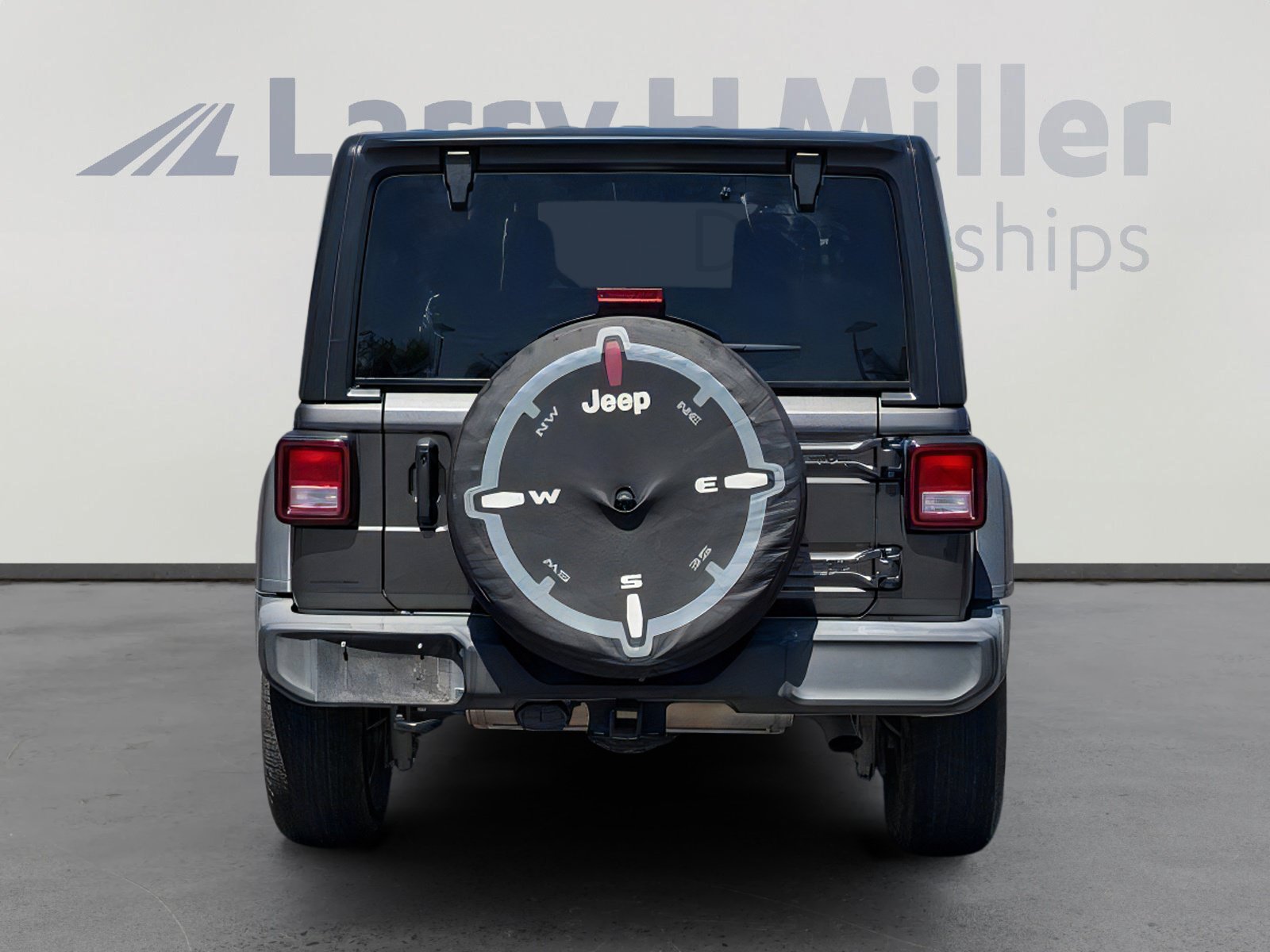 Used 2023 Jeep Wrangler Unlimited Sport AWD/4WD image 5