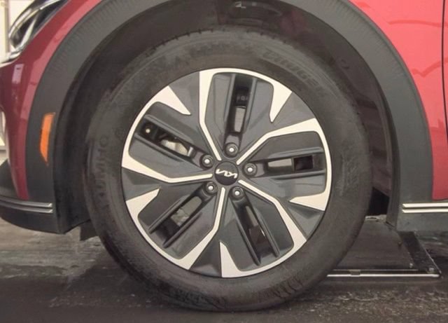 Certified 2024 Kia EV6 Light RWD image 5
