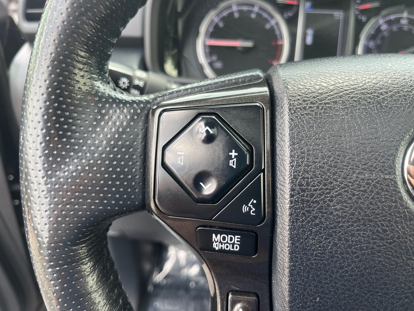 Certified 2023 Toyota 4Runner TRD Off-Road Premium w/ Off Road Premium Plus Package AWD/4WD image 14