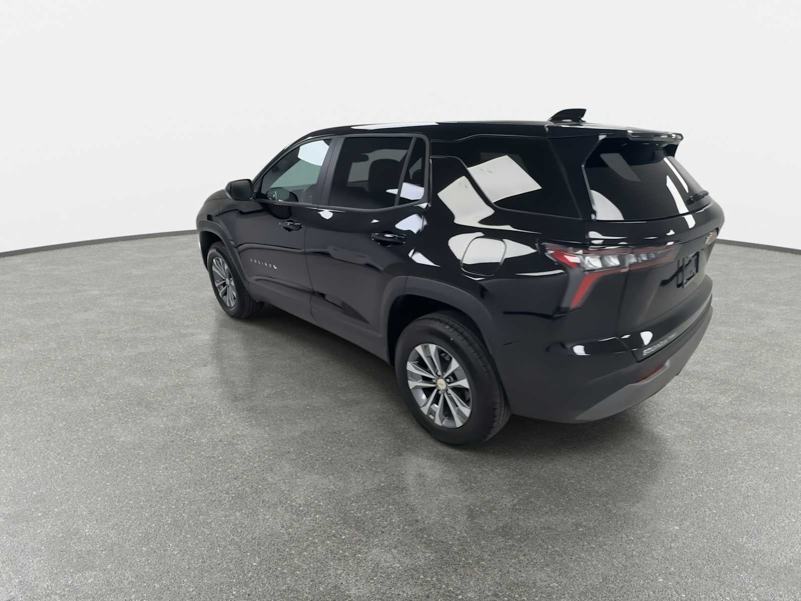Used 2026 Chevrolet Equinox LT AWD/4WD image 6