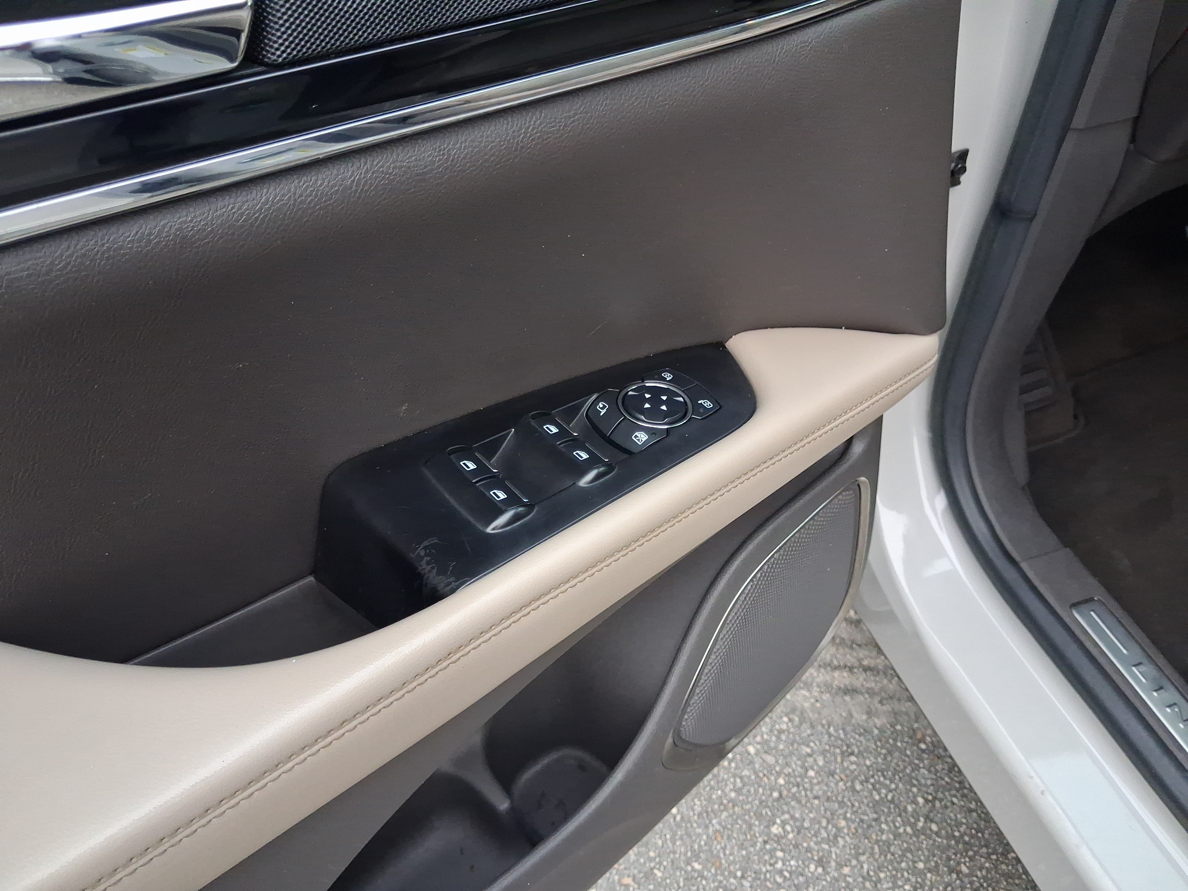 Certified 2023 Lincoln Nautilus FWD w/ Premium Package image 14