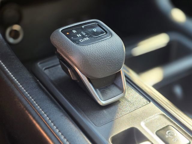 Used 2023 Nissan Pathfinder S image 30