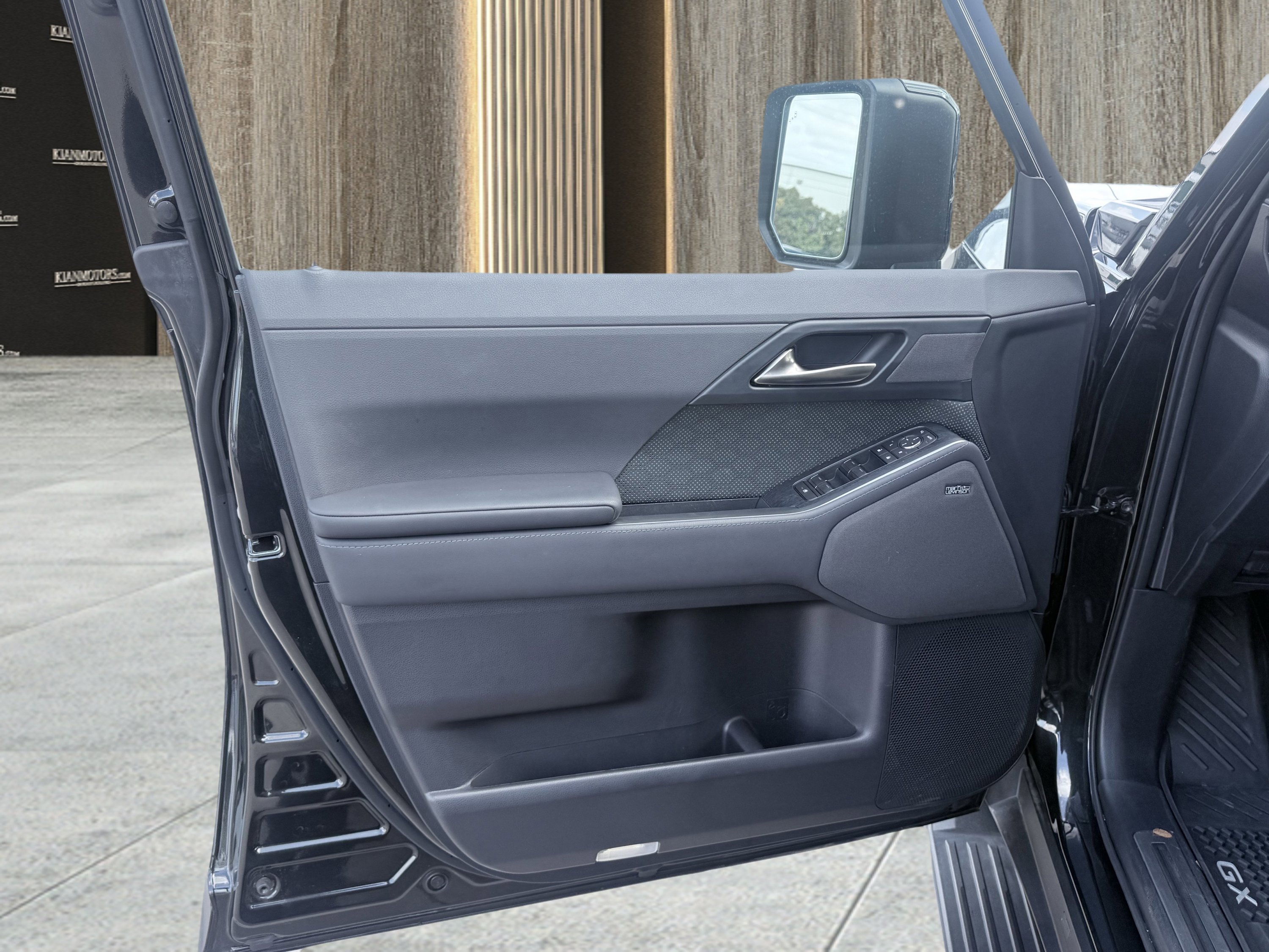 Used 2024 Lexus GX 550 image 69