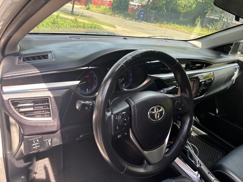 Used 2015 Toyota Corolla S w/ Driver Convenience Package FWD image 15
