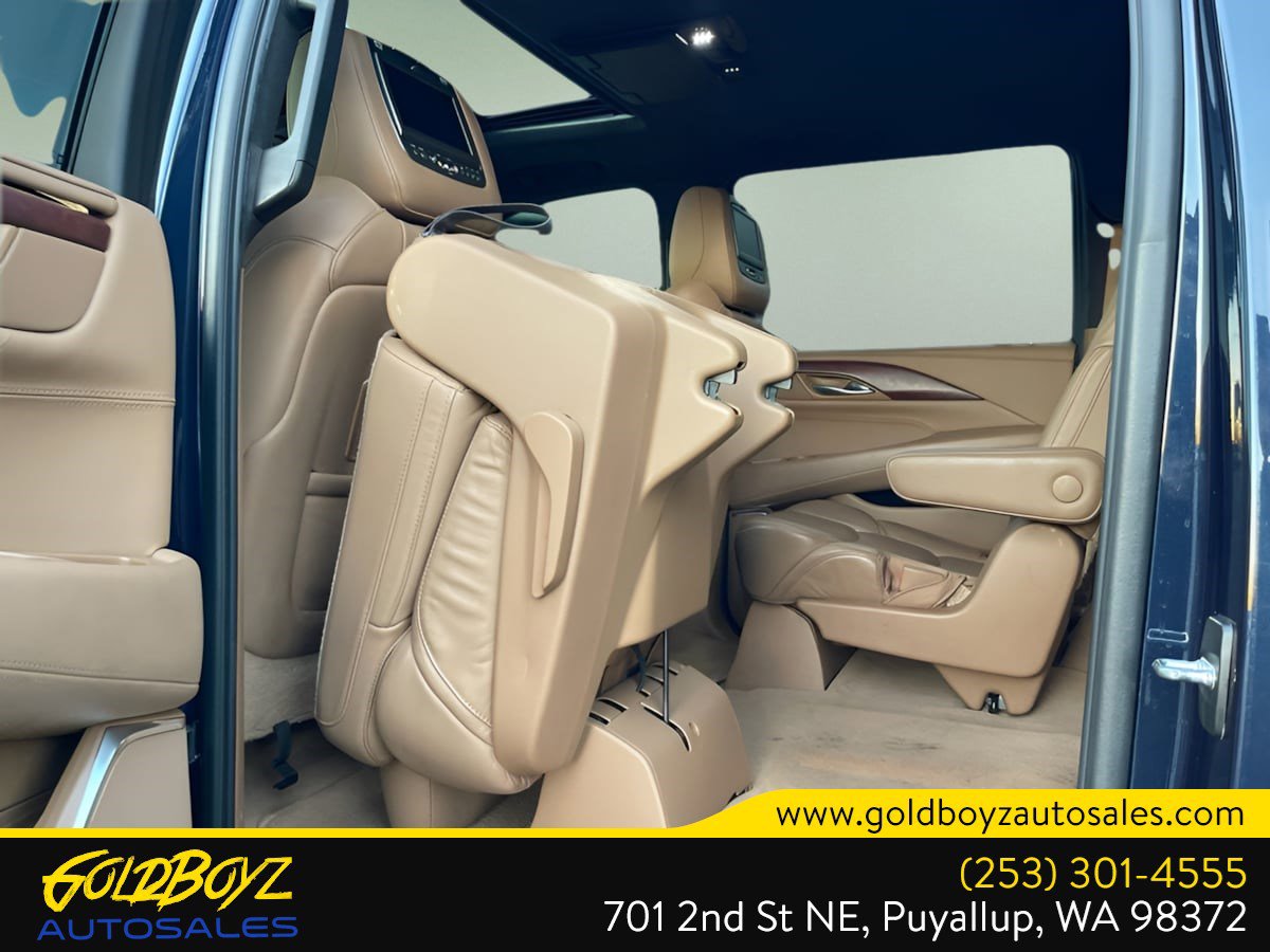 Used 2017 Cadillac Escalade ESV Platinum image 24