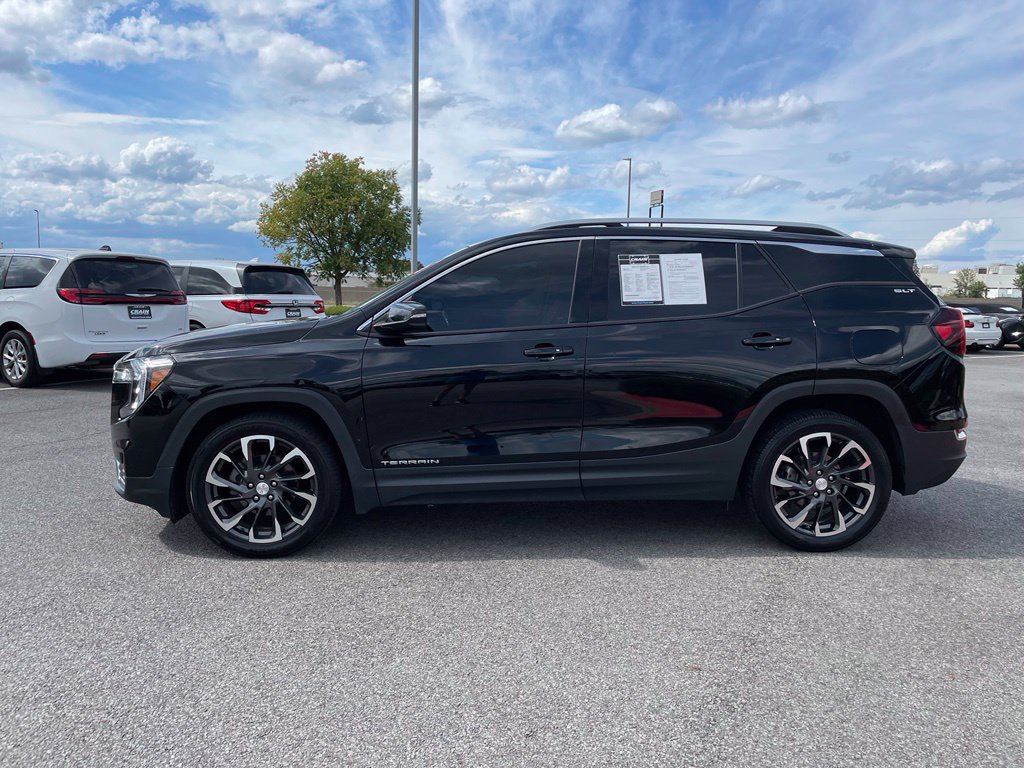 Used 2022 GMC Terrain SLT FWD image 4