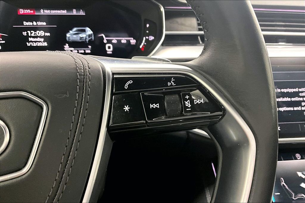 Used 2021 Audi A8 L 4.0T image 20