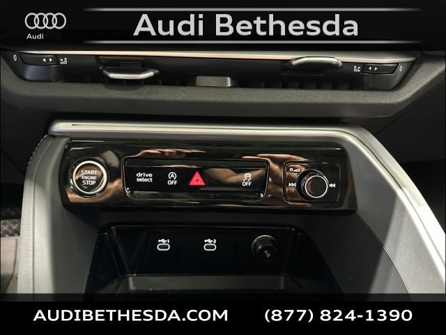 Certified 2025 Audi Q5 Premium AWD/4WD image 24