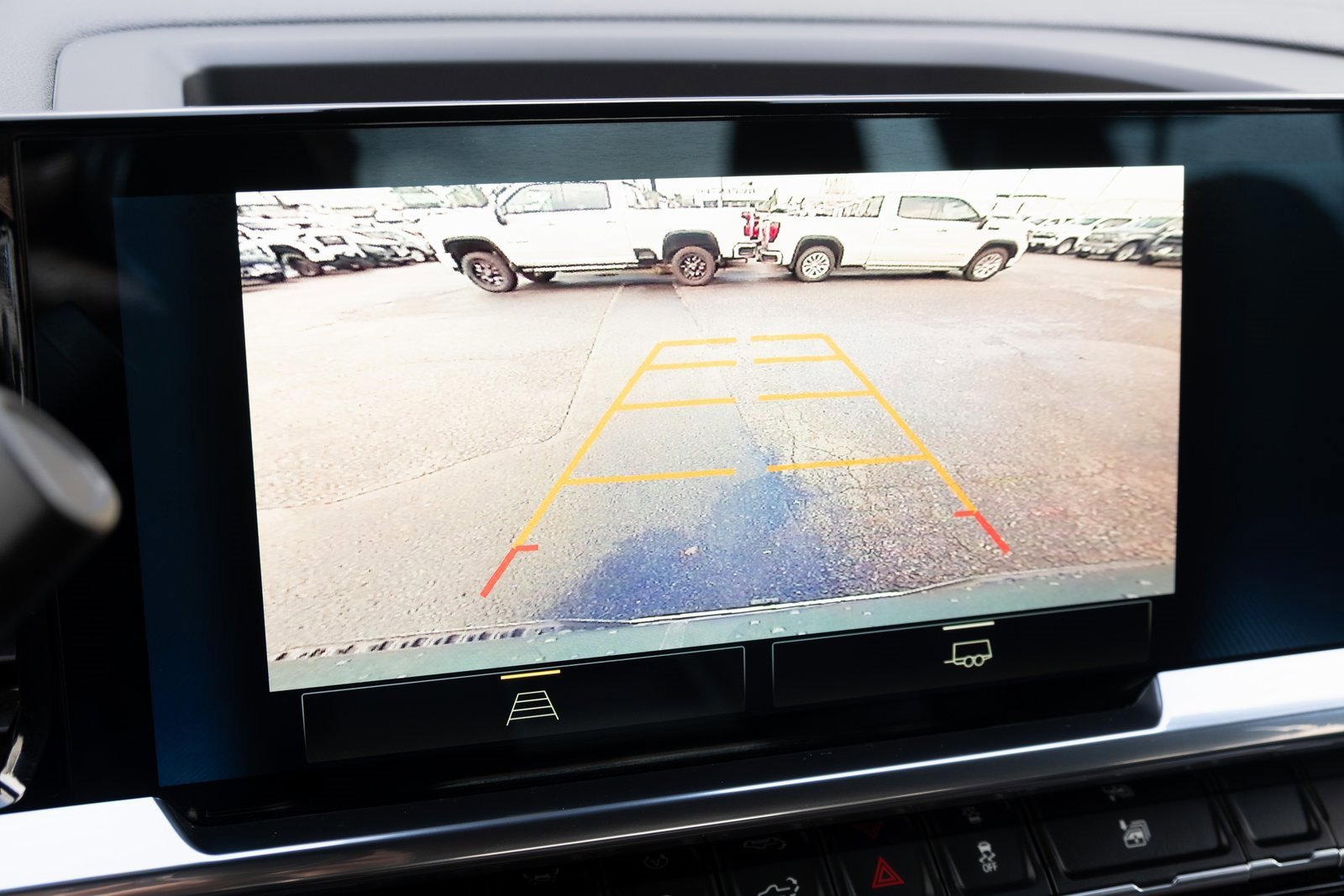 Used 2025 Chevrolet Silverado 1500 LT image 4