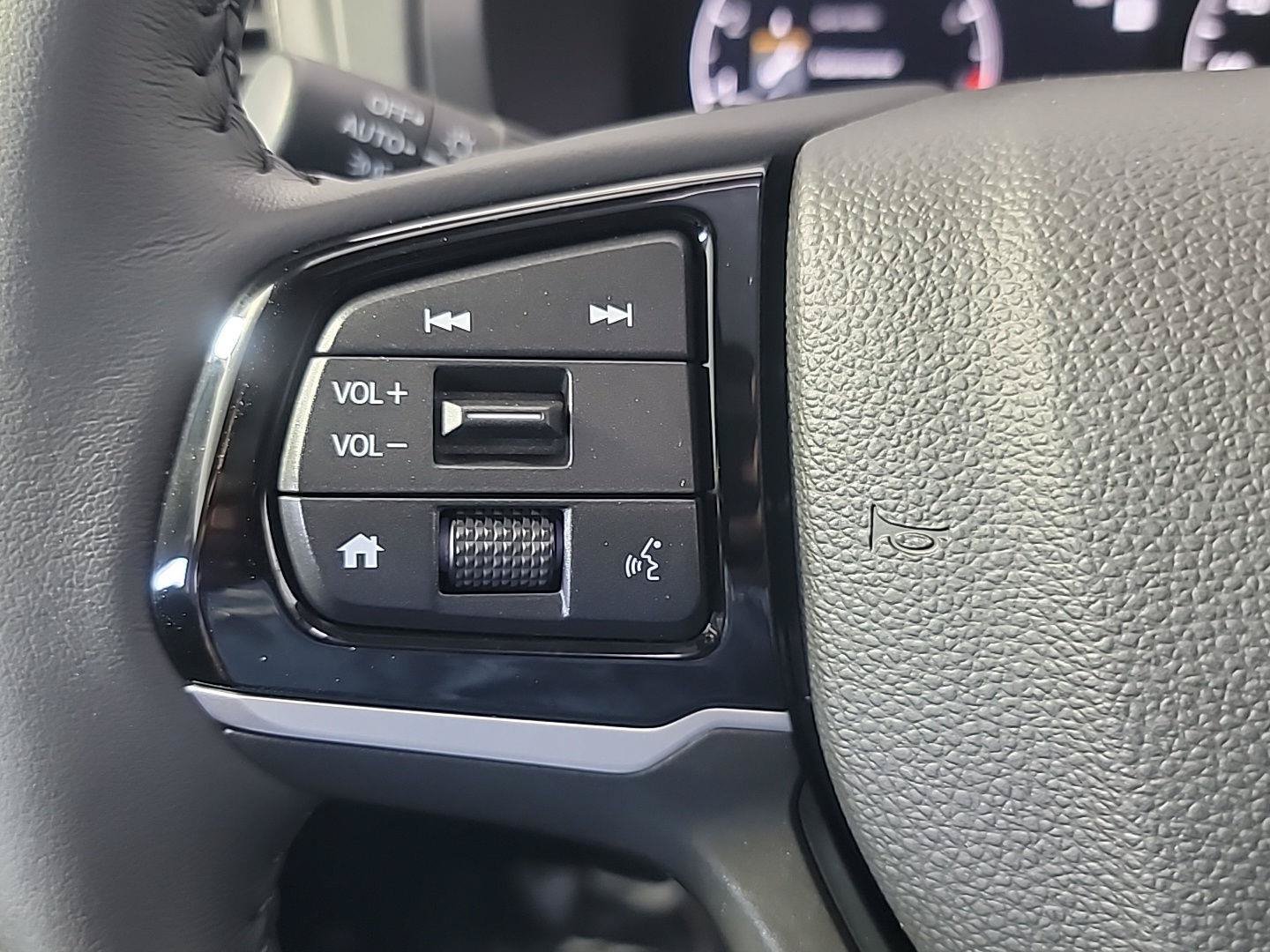 Certified 2025 Honda Odyssey EX-L image 29