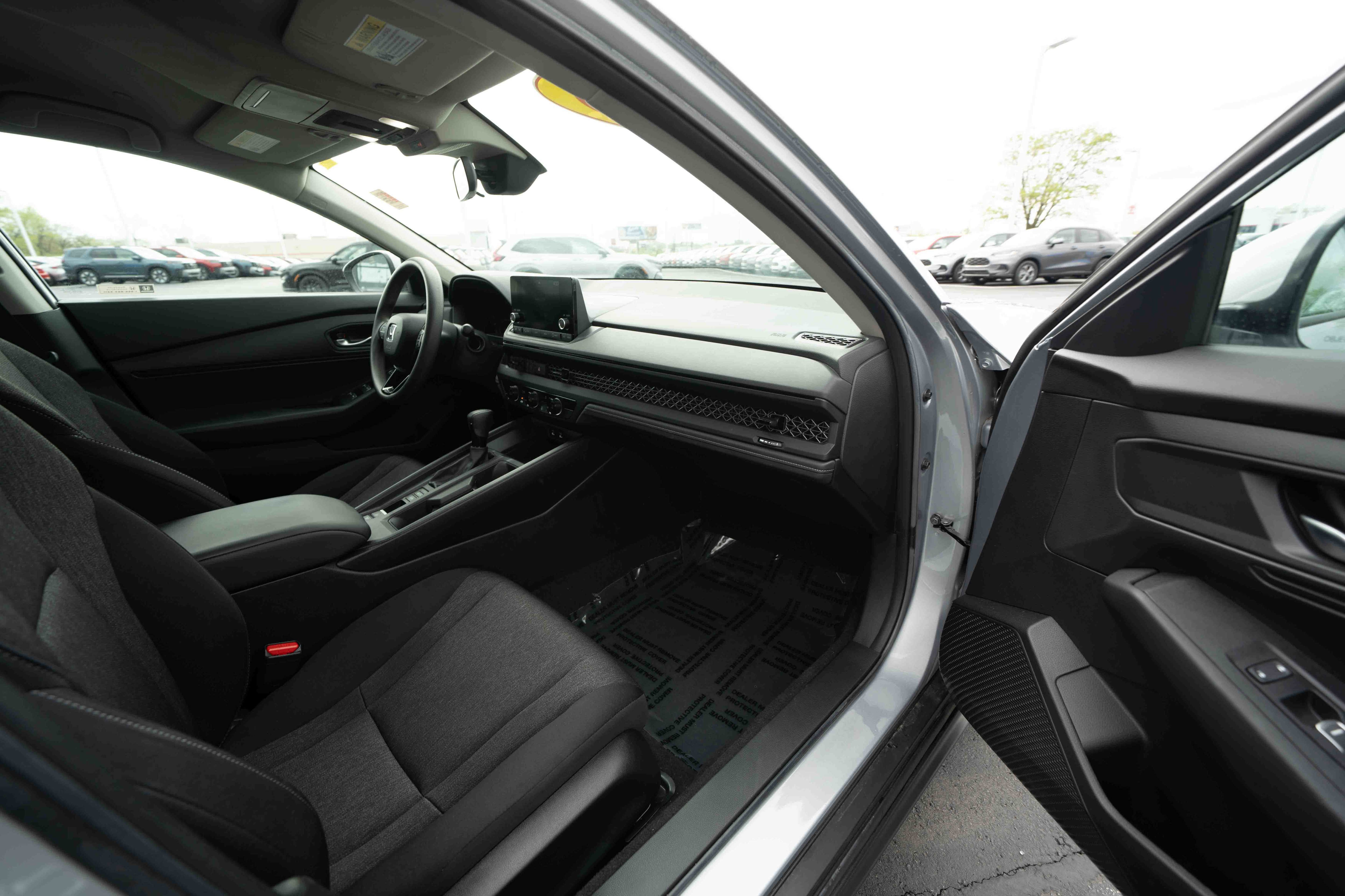 Used 2023 Honda Accord LX image 25