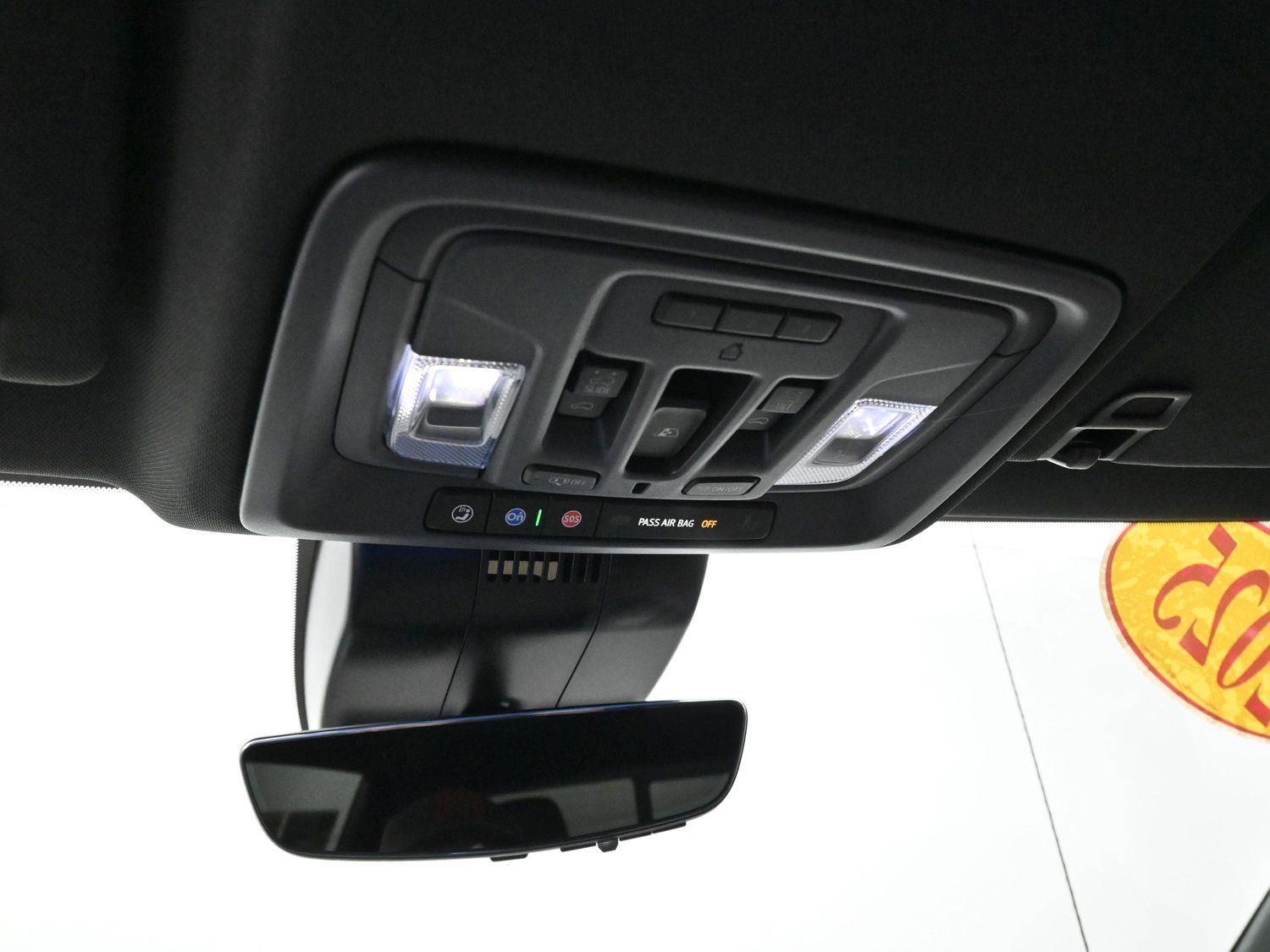 Used 2025 Chevrolet Silverado 1500 High Country w/ Technology Package AWD/4WD image 27