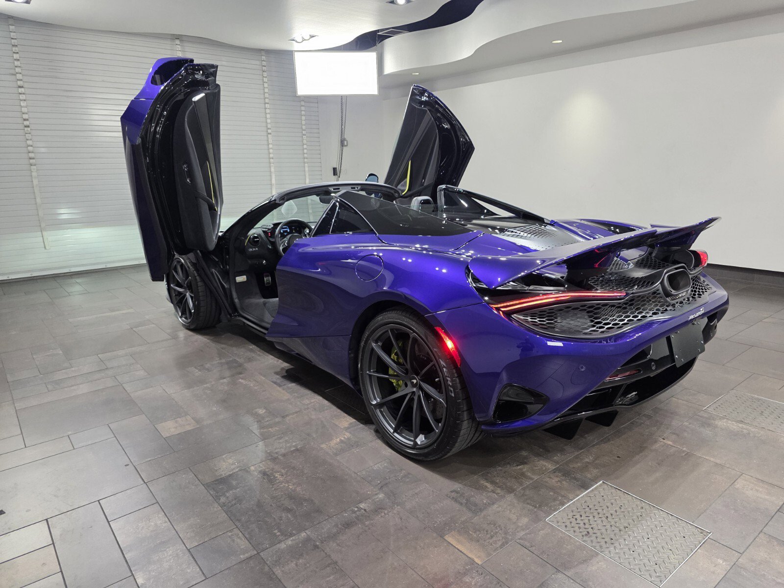 New 2026 McLaren 750S Spider image 28