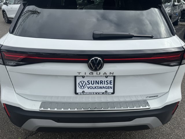 Used 2026 Volkswagen Tiguan S AWD/4WD image 37