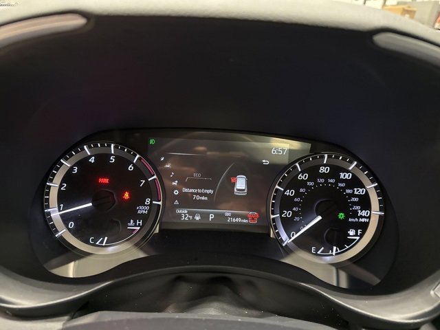 Certified 2024 Toyota Highlander XLE image 15