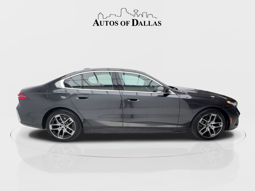 Used 2024 BMW i5 eDrive40i image 7