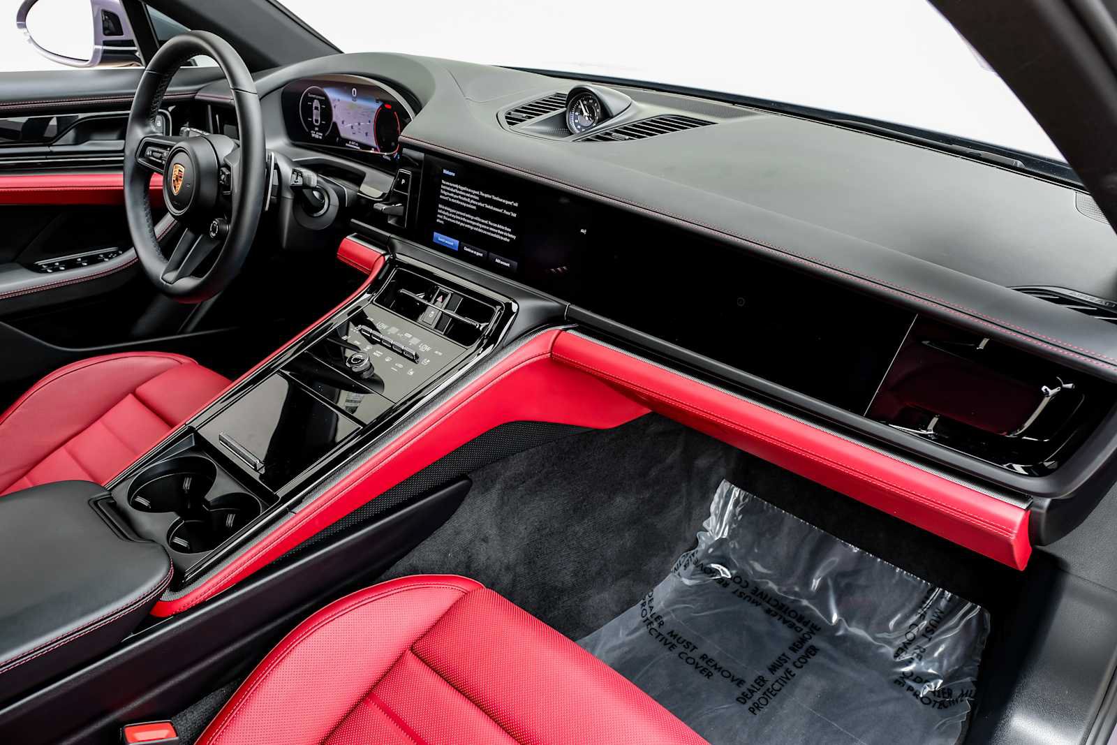 Used 2024 Porsche Panamera RWD image 15