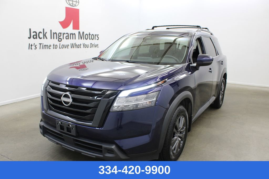 Used 2022 Nissan Pathfinder SV w/ SV Black Package FWD image 1