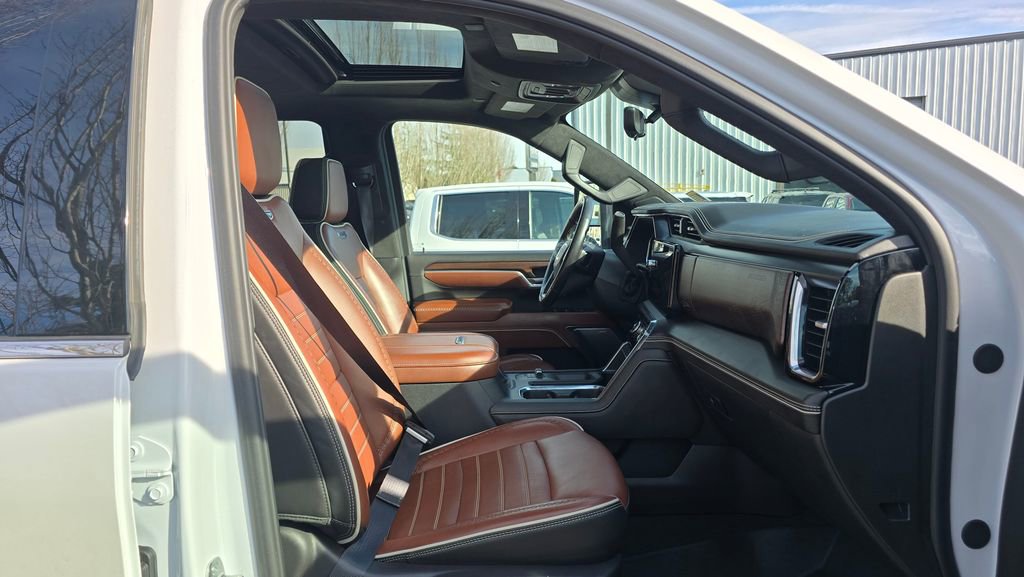 Used 2024 GMC Sierra 3500 Denali Ultimate image 47