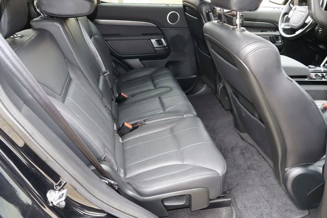 Used 2019 Land Rover Discovery HSE AWD/4WD image 19