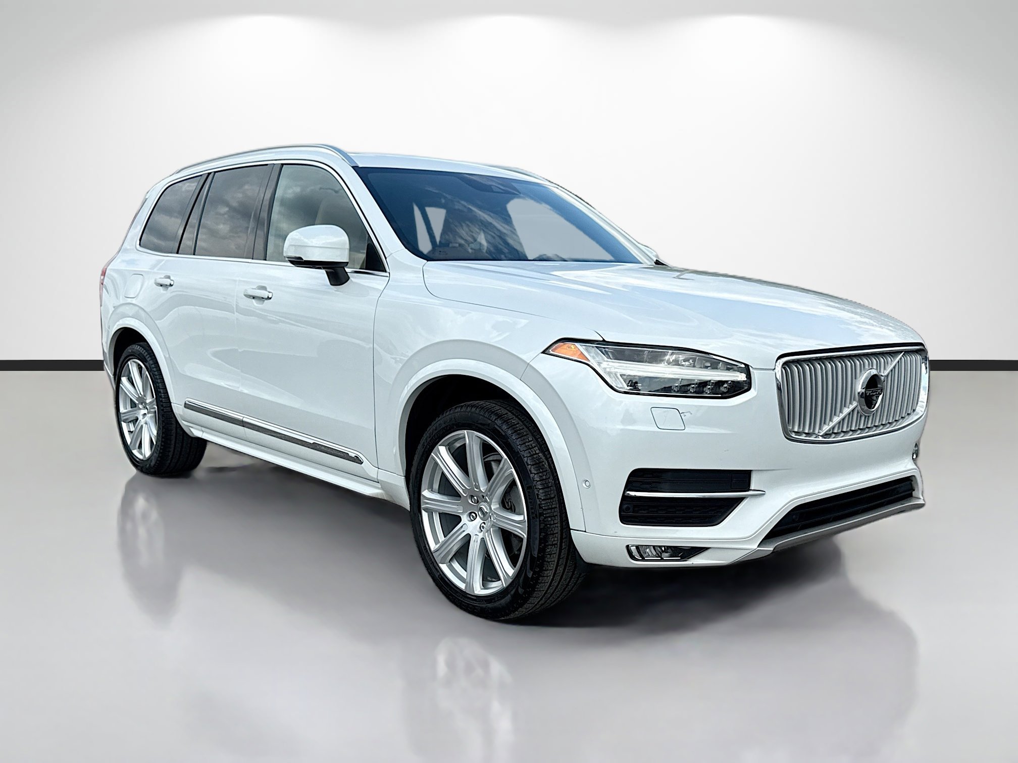 Used 2018 Volvo XC90 T6 Inscription w/ Convenience Package AWD/4WD image 1