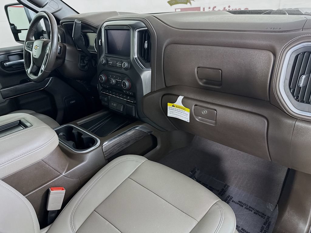 Used 2022 Chevrolet Silverado 2500 LTZ AWD/4WD image 33