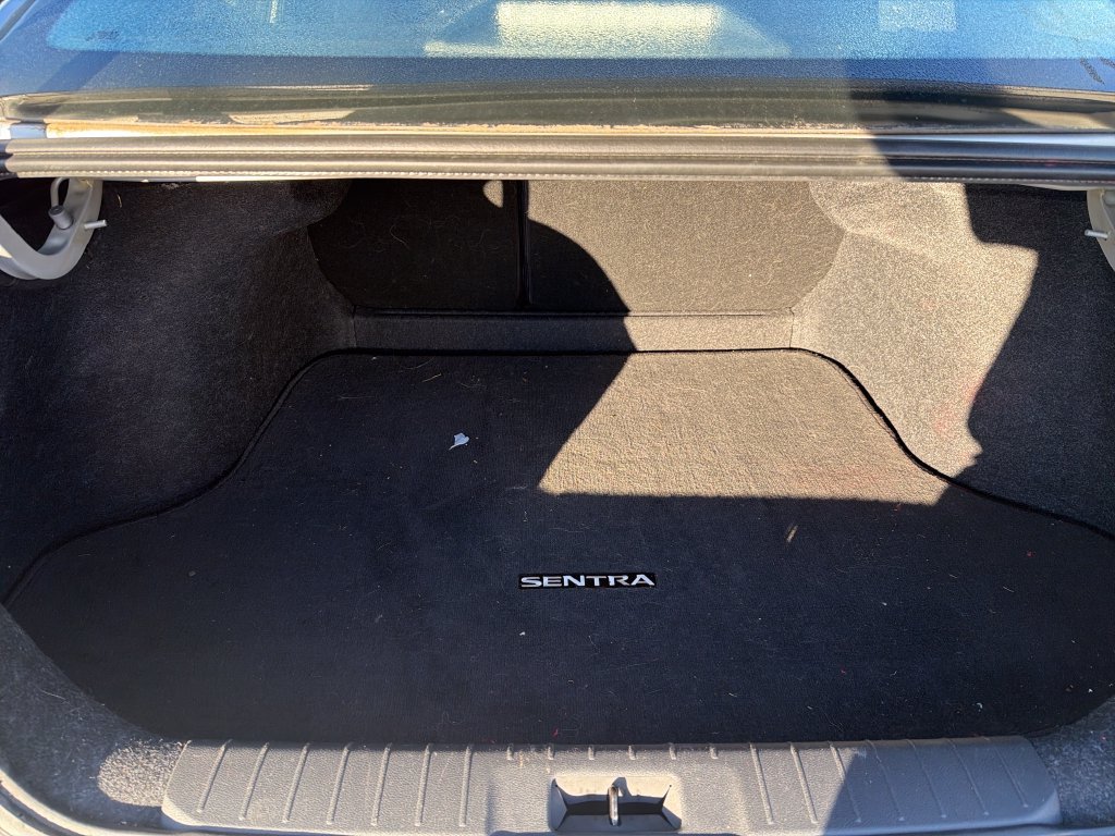 Used 2022 Nissan Sentra SV FWD image 33