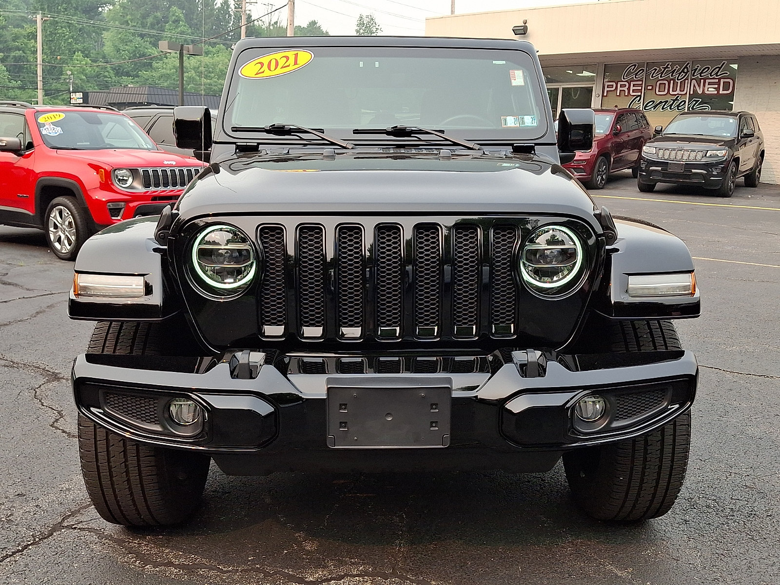 Certified 2021 Jeep Wrangler Unlimited Sahara AWD/4WD image 2